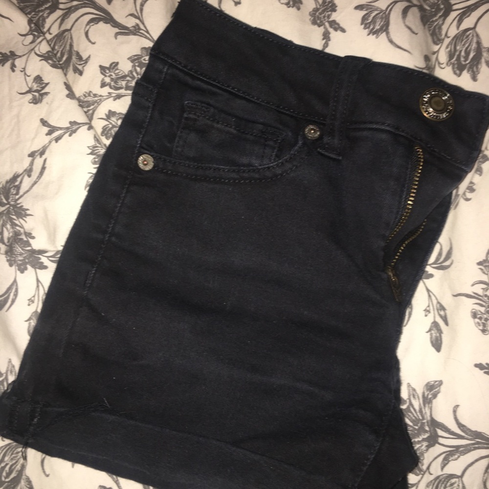 AMERICANEAGLE midi length black shorts 00
